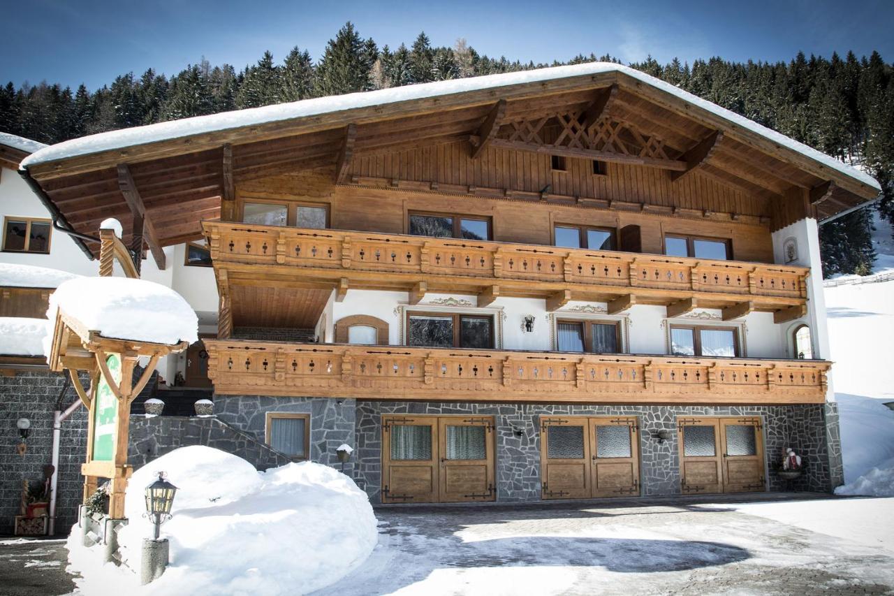 Landhaus Maria Lägenhet Neustift im Stubaital Exteriör bild