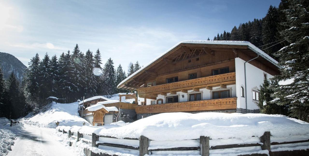 Landhaus Maria Lägenhet Neustift im Stubaital Exteriör bild